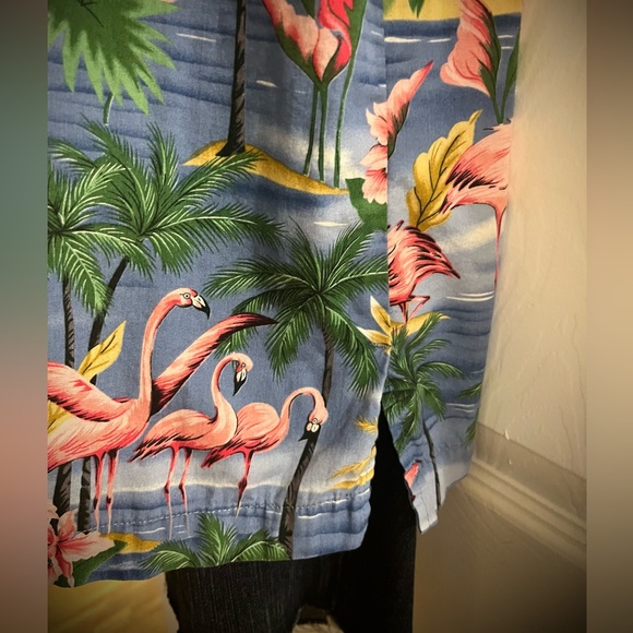 Benny’s Hawaiian shirt - Picture 2 of 8